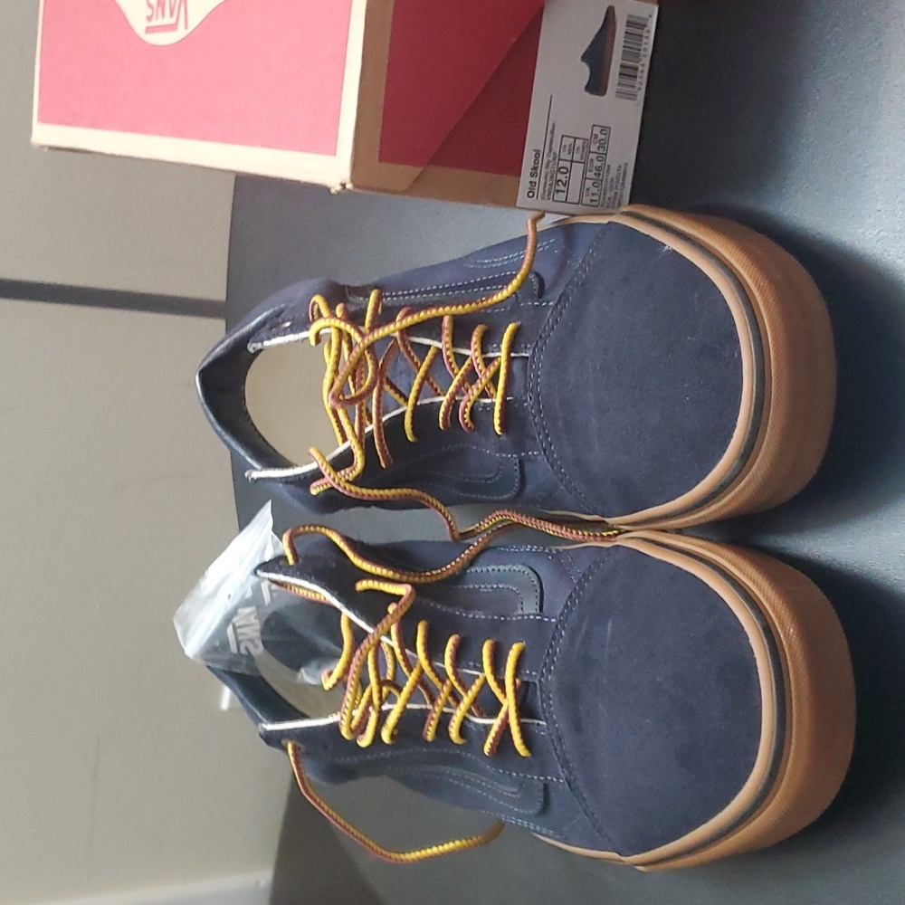 VANS sz12.with Box